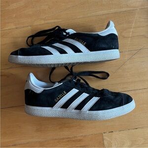 Adidas Gazelle sneakers